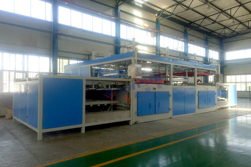 雙頭自動<a href=http://www.evce.com.cn/ target=_blank class=infotextkey>吸塑機</a>.jpg